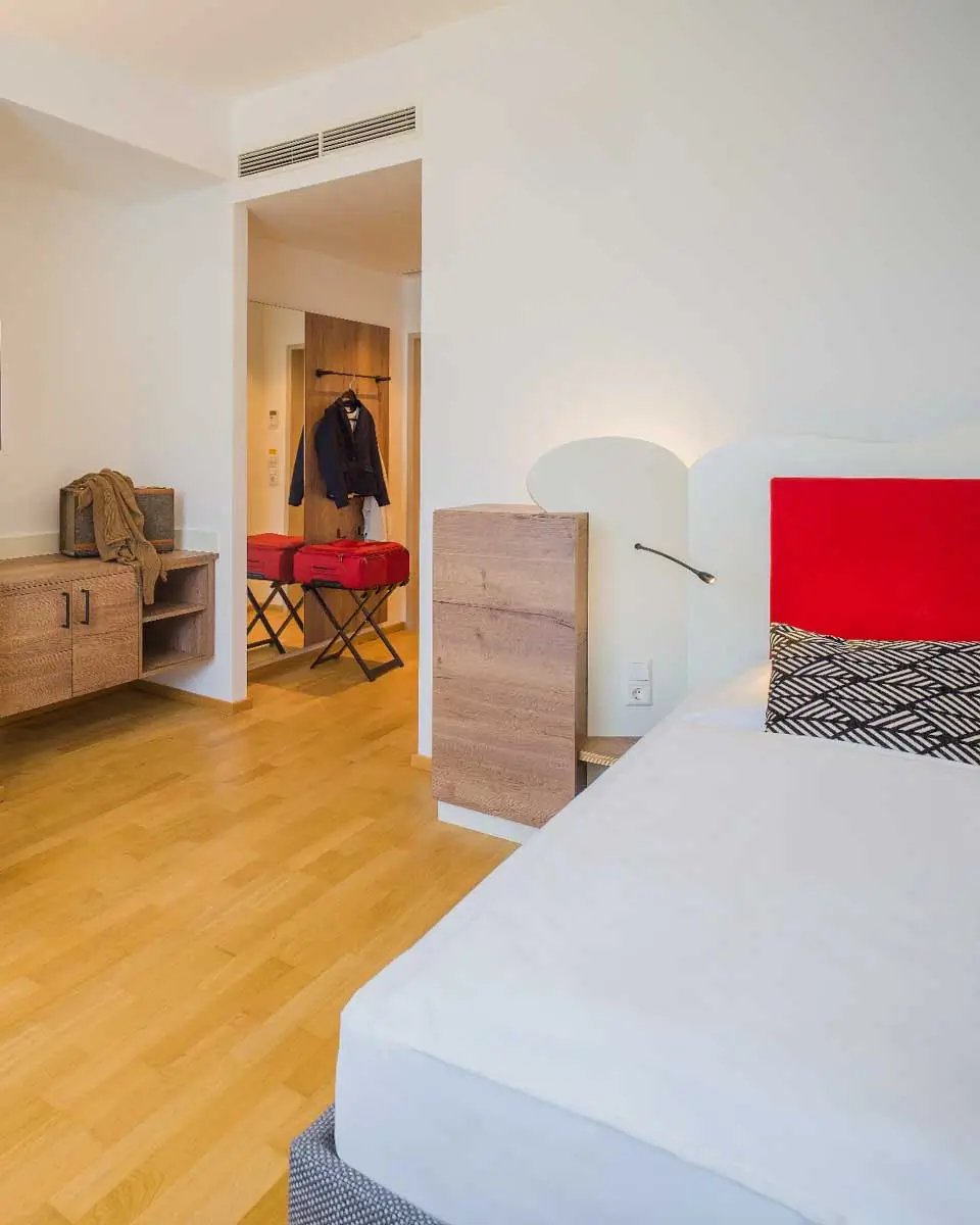Guestroom at JUFA Hotel Salzburg