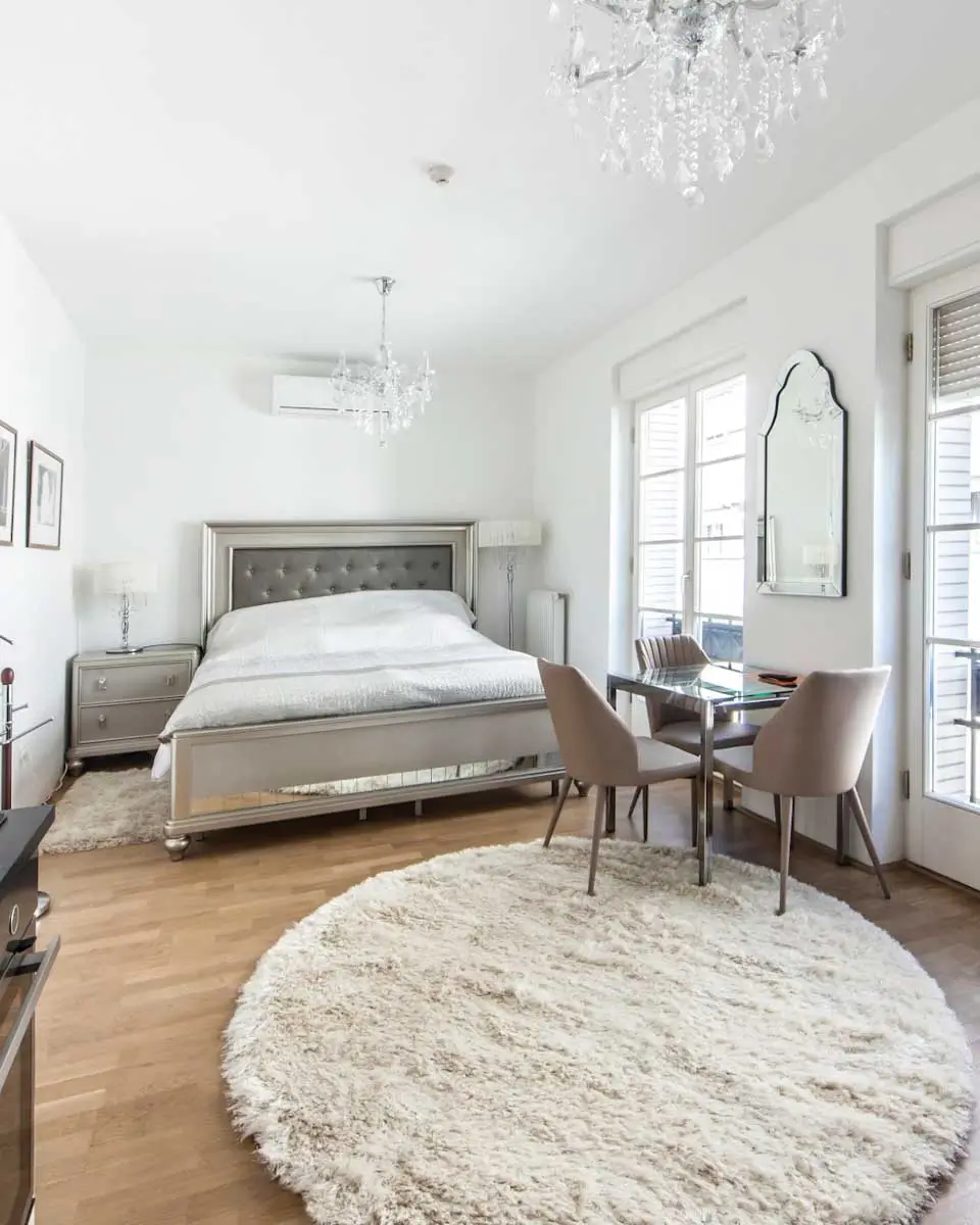 Guestroom at Milford Suites Budapest