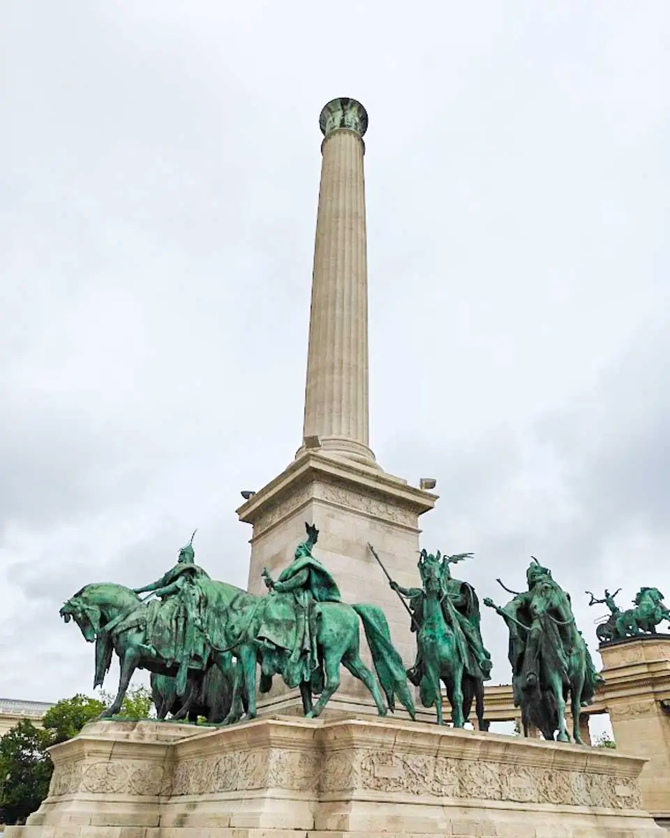 Statues at Heroe's Square in Budapest