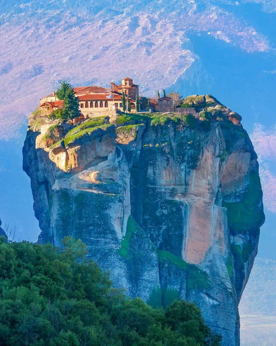 Holy-Trinity-Monastery-in-Meteora-on-a-trip-from-Thessaloniki-Greece