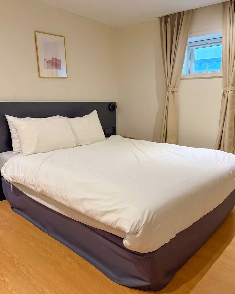 Hotel Firststay Myeongdong in Seoul, South Korea (2)
