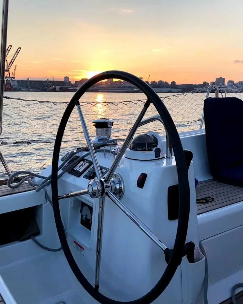 J Farwell Sailing Tours in Halifax Nova Scotia (1)