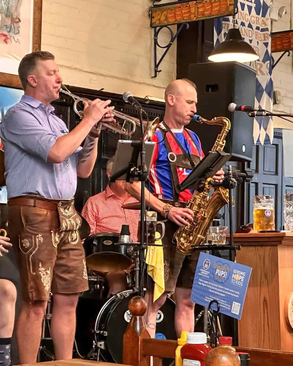 Musicians at the Hofbrauhaus Newport in Cincinnati