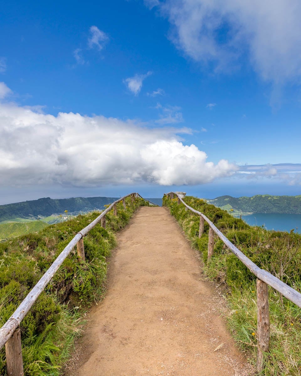 Sete-Cidades-crater-lakes-in-Portugal-2