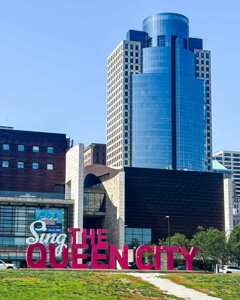 Sing The Queen City sign in Cincinnati