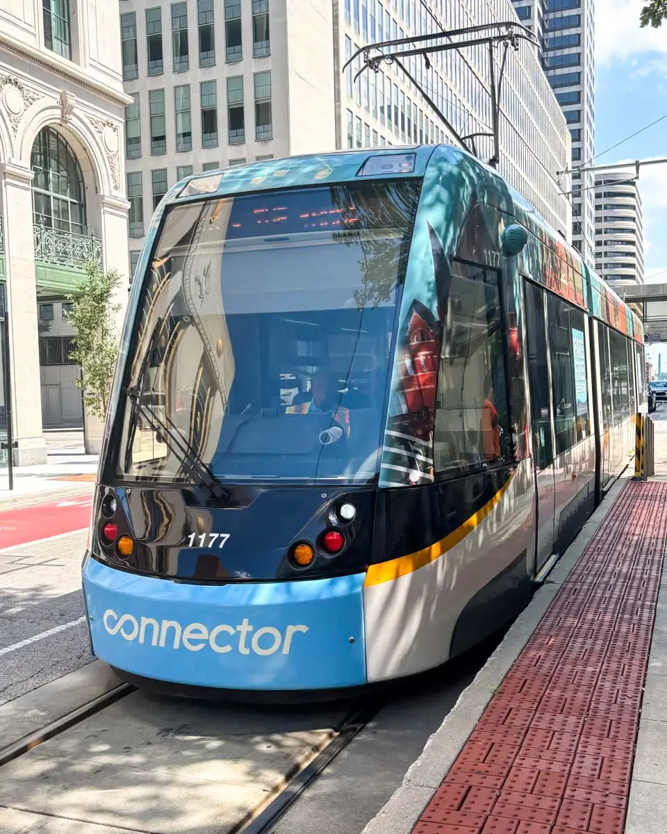 Streetcar Connector on Street Food Tour and Findlay Market - Cincinnati