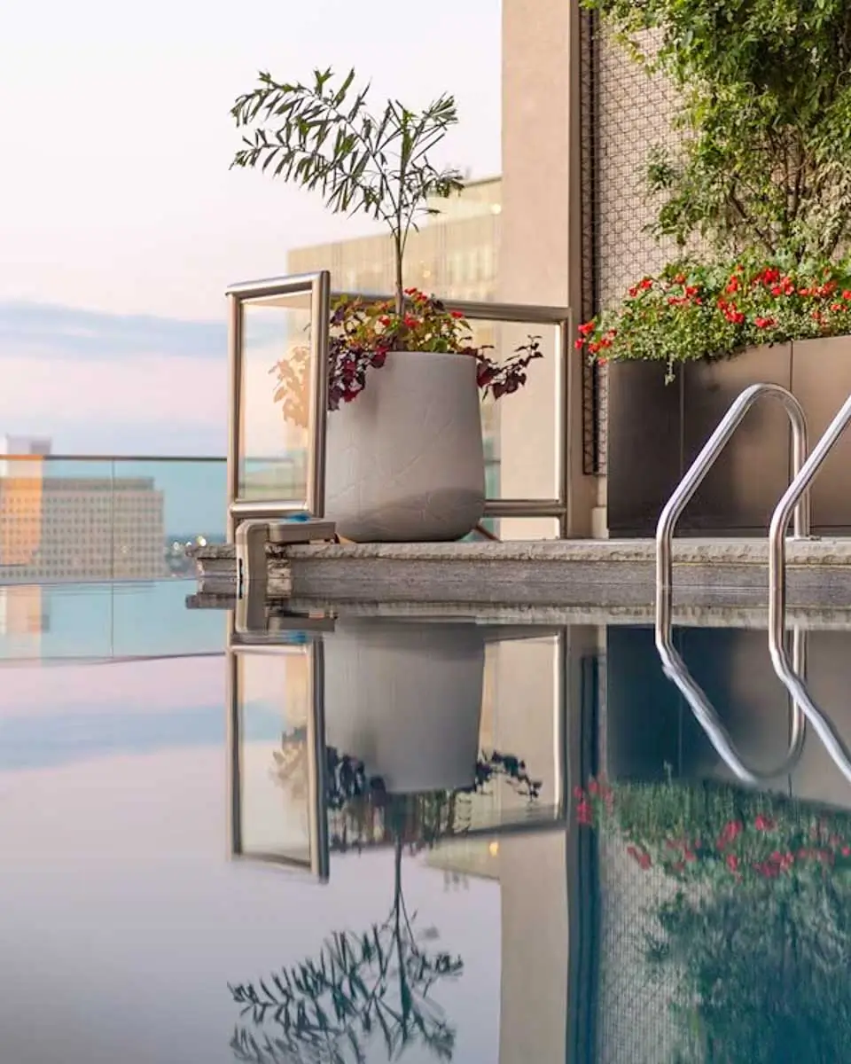 The Windsor Suites in Philadelphia Pennsylvania 1