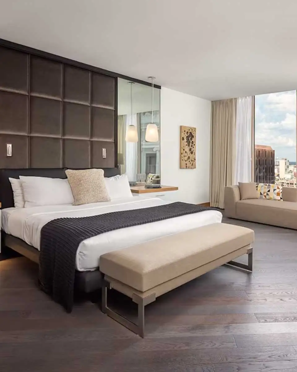 The Windsor Suites in Philadelphia Pennsylvania