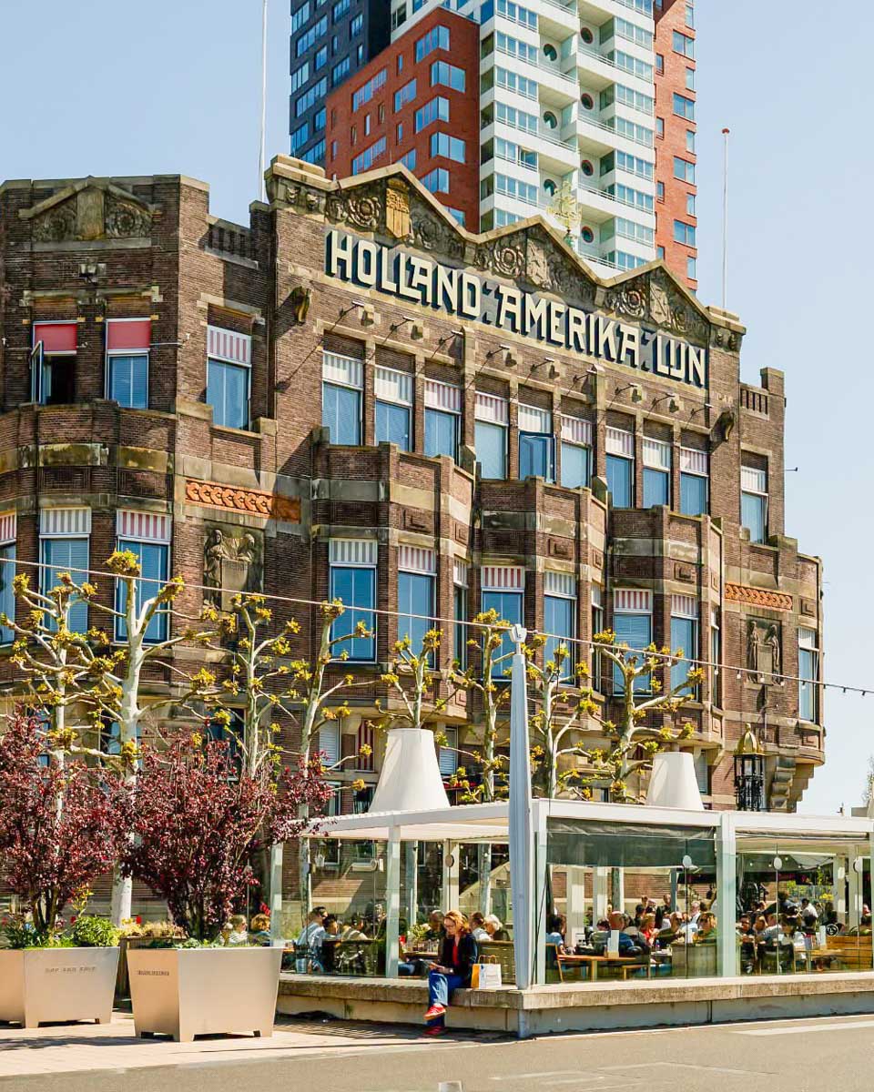 The outside of the Hotel New York Restaurant in Rotterdam