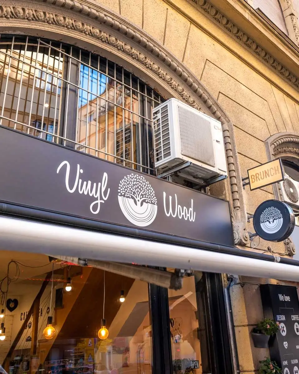 Vinyl & Wood restaurant in Budapest