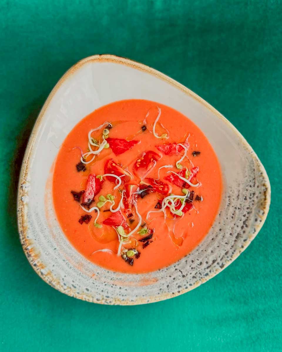 A bowl of tomato soup at Restaurante Divinno in Malaga