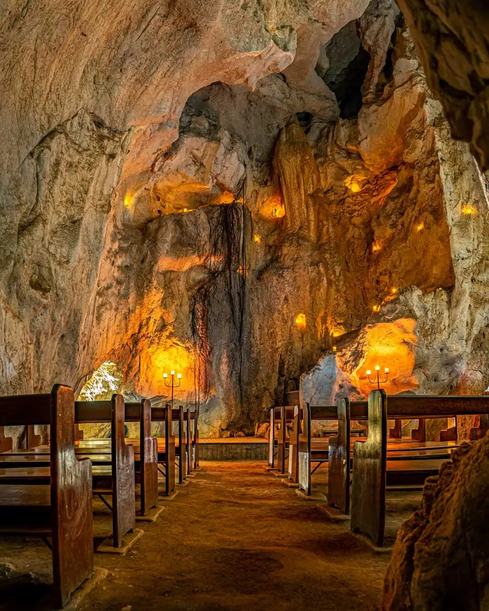 Capricorn Caves Cathedral near Rockhampton, Australia