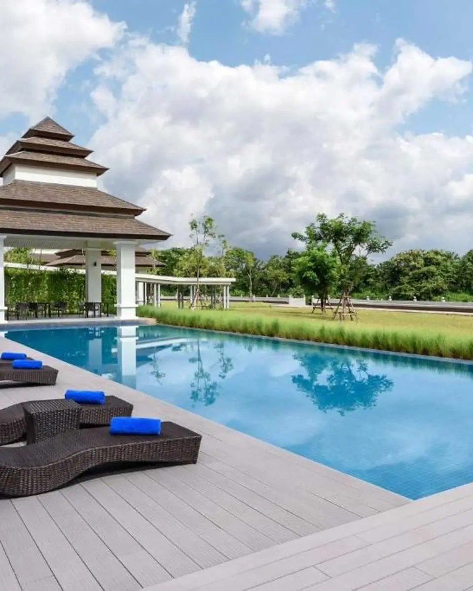 Chainarai Riverside in Chiang Rai, Thailand (1)