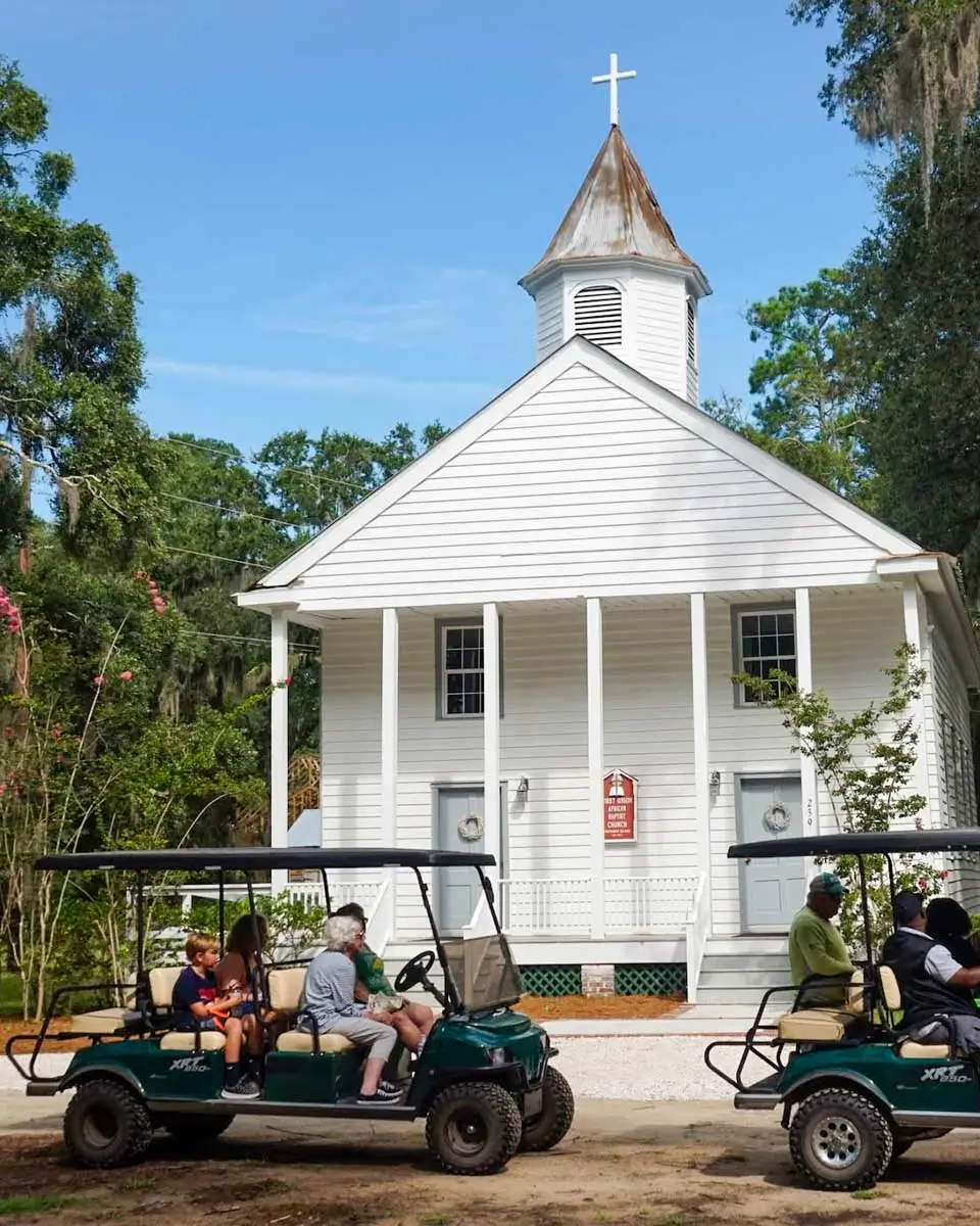 Daufuskie Island tour on golf carts from Hilton Head Island, US