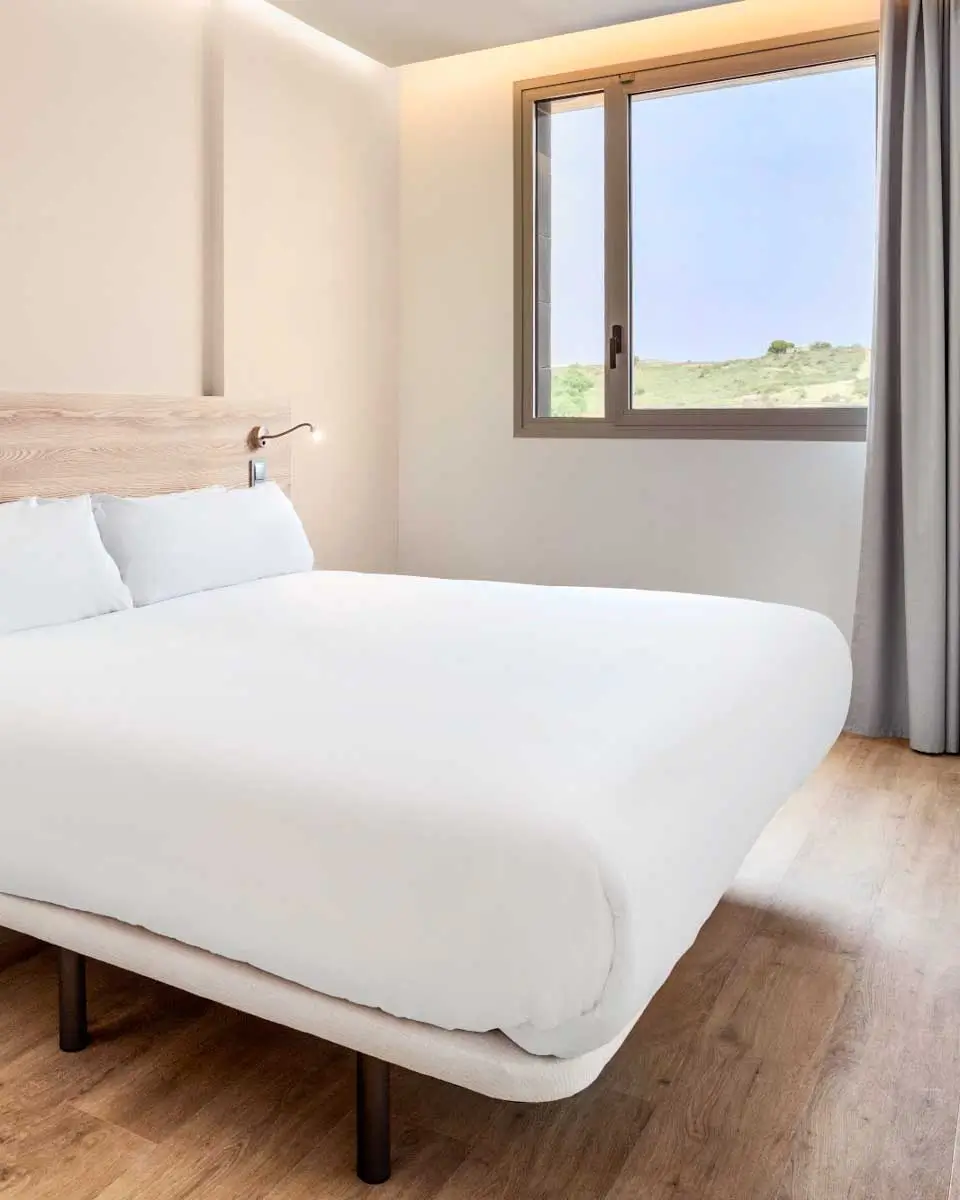 Guestroom at B&B HOTEL Málaga Centro