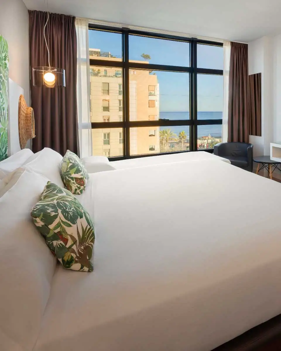 Guestroom at Hotel Catalonia Málaga