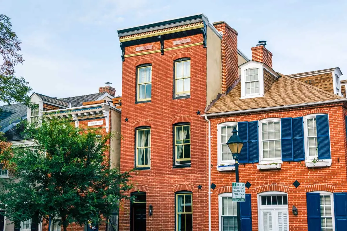 Historic brick row houses in Fells Point, Baltimore, Marylandt, Baltimore, Maryland