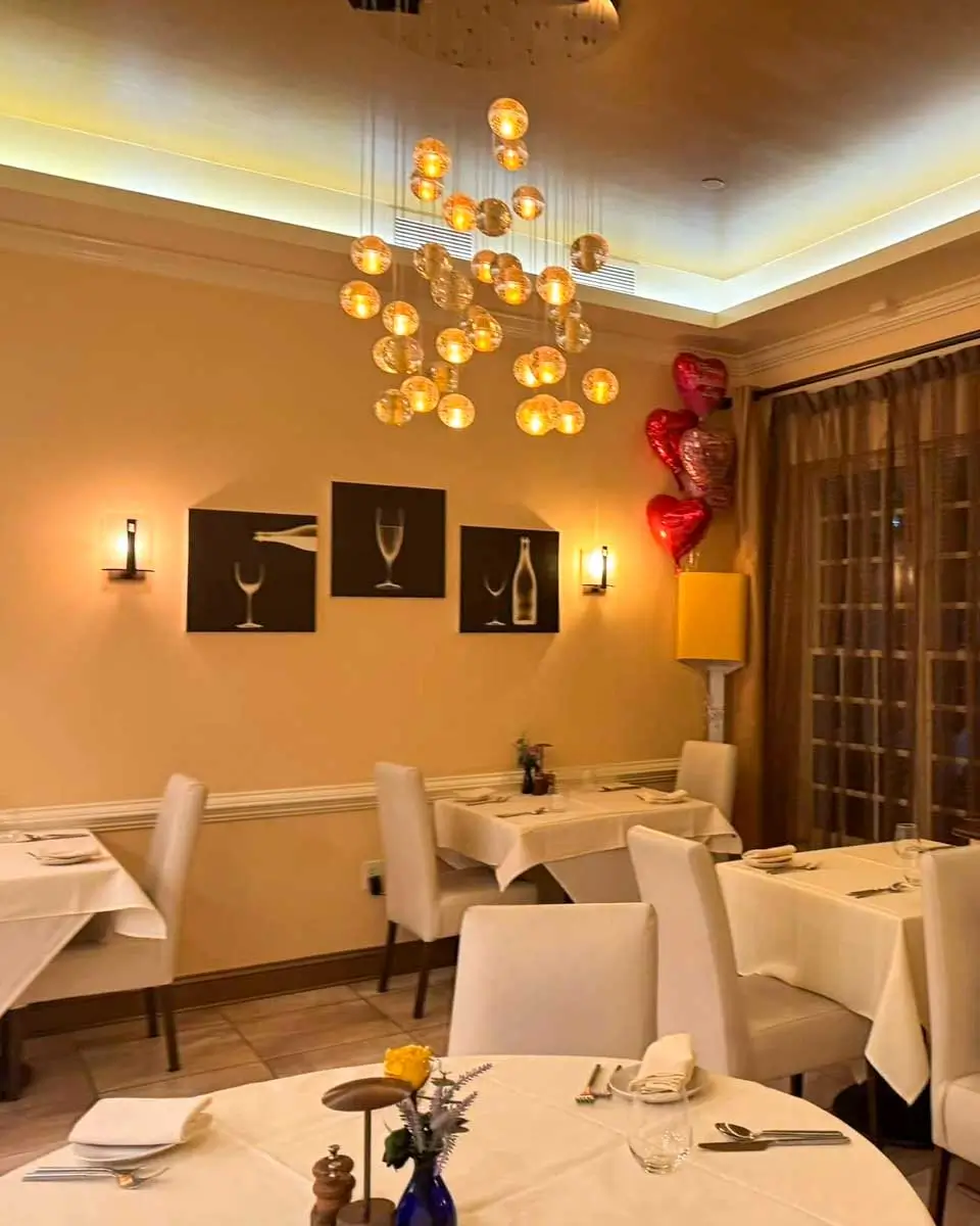 Le Yaca French Restaurant in Williamsburg, Virginia (1)