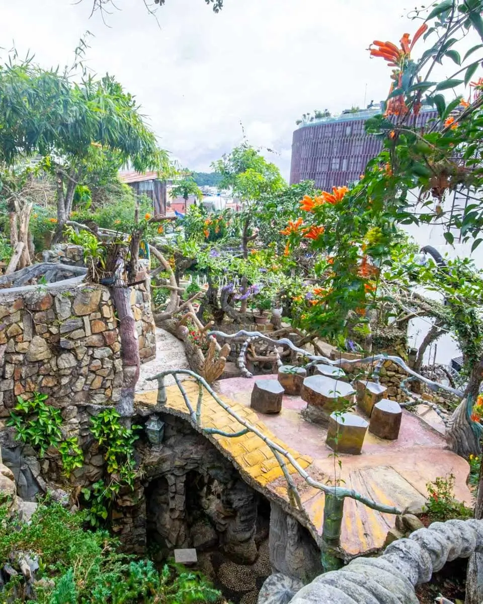 Maze Bar in Da Lat, Vietnam (2)