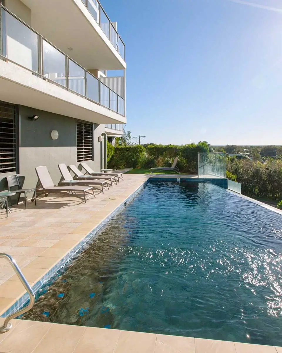 Rooftop pool at Rainbow Sea Resort, Australia