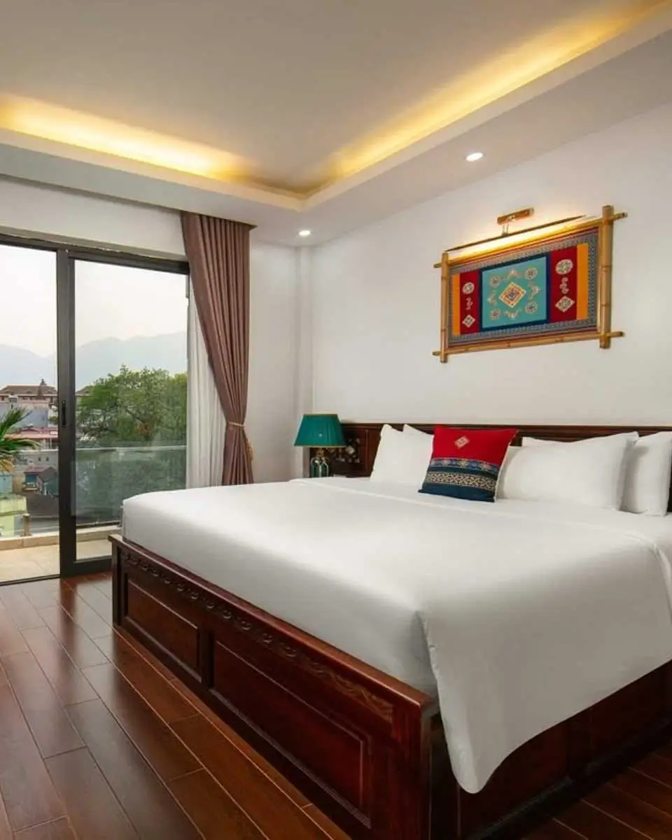 Sapa Mountain Queen House in Sapa, Vietnam (2)
