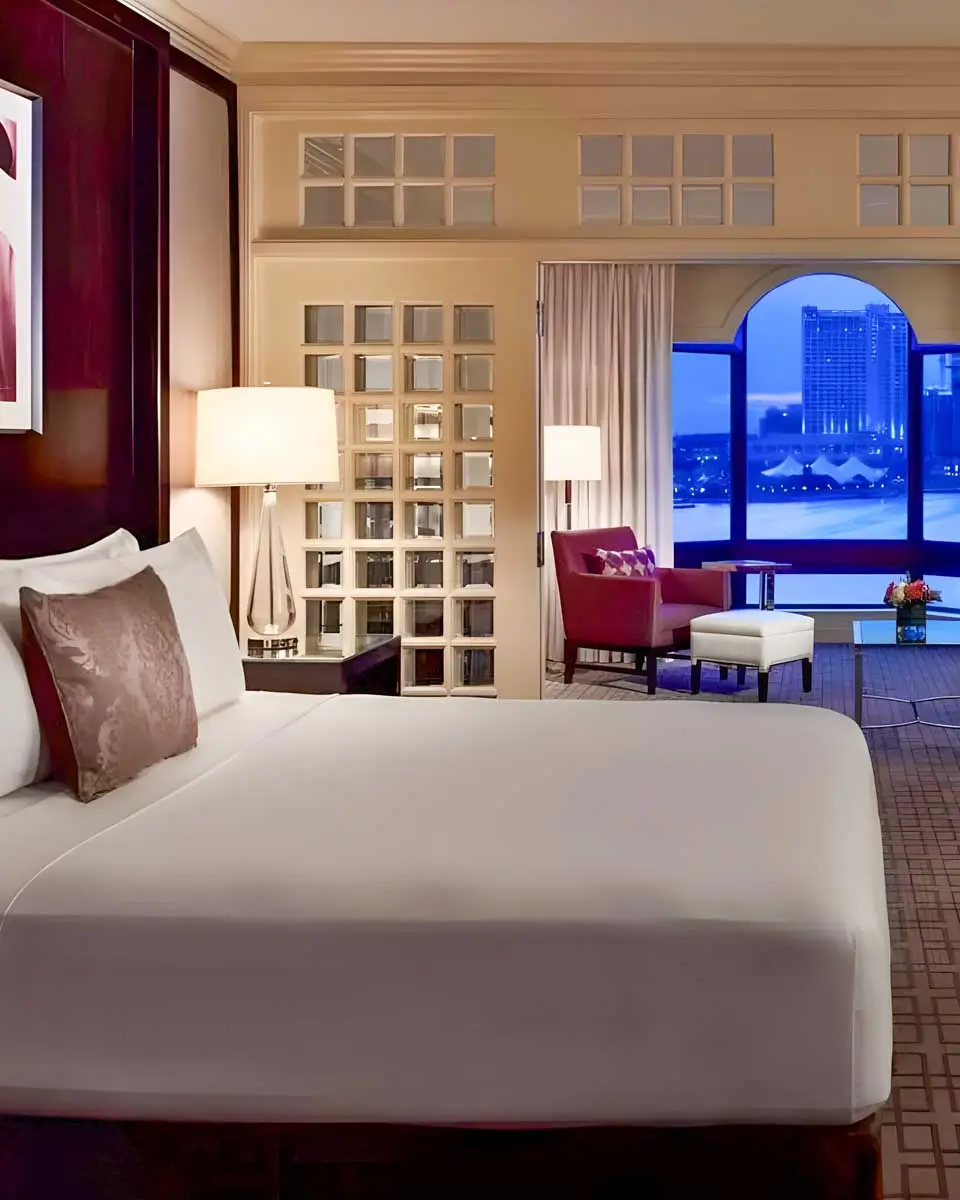 The Royal Sonesta Harbor Court Baltimore in Baltimore, Maryland 1