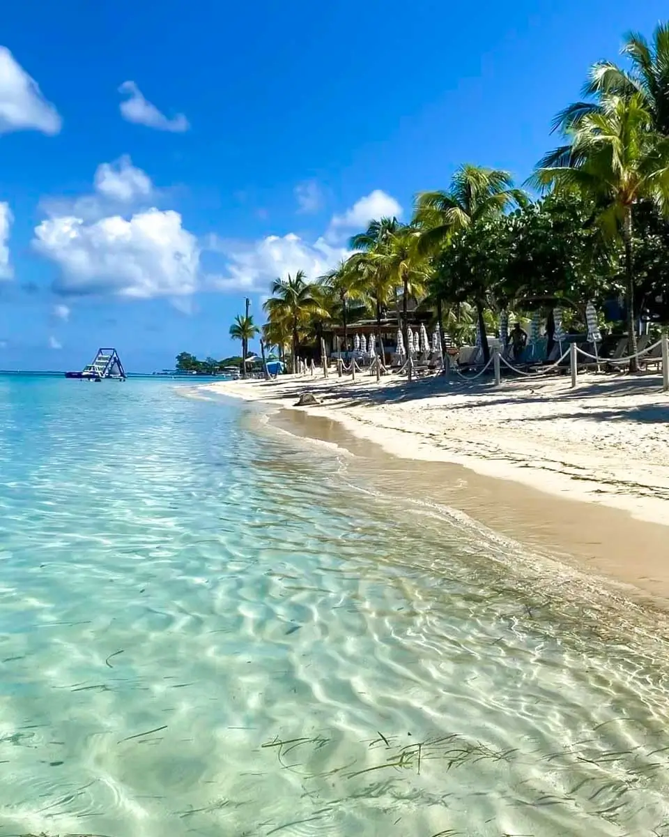 West Bay Beach in Honduras