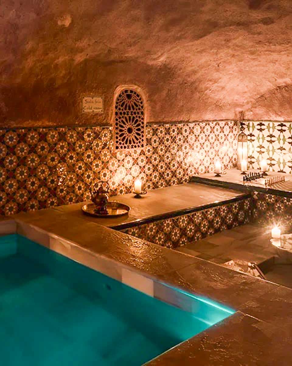 A relaxation area at Hammam Al Andalus Granada