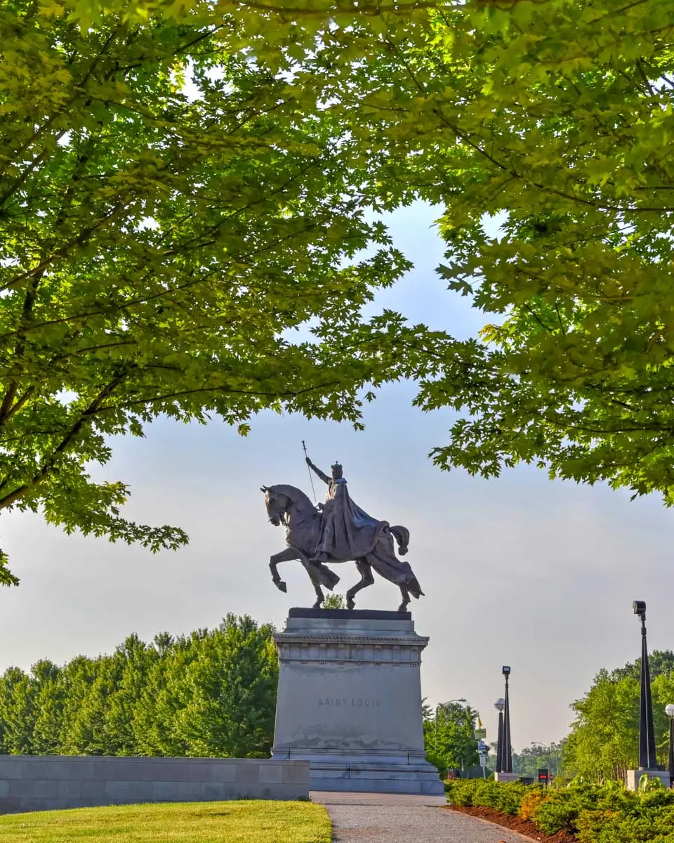 Apotheosis of St. Louis statue of King Louis IX of France in Forest Park, St Louis, Missouri