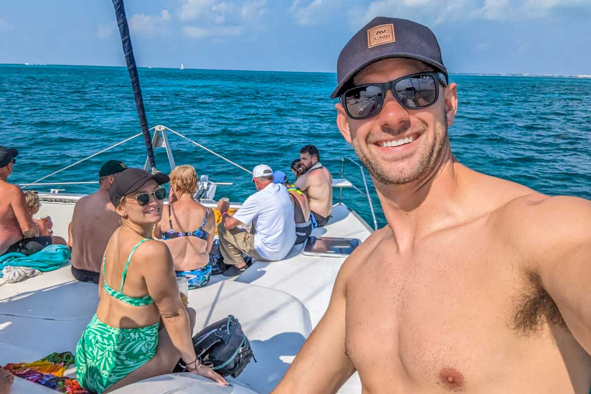 Daniel-and-Bailey-take-a-selfie-on-a-catamaran-cruise-from-fort-myers