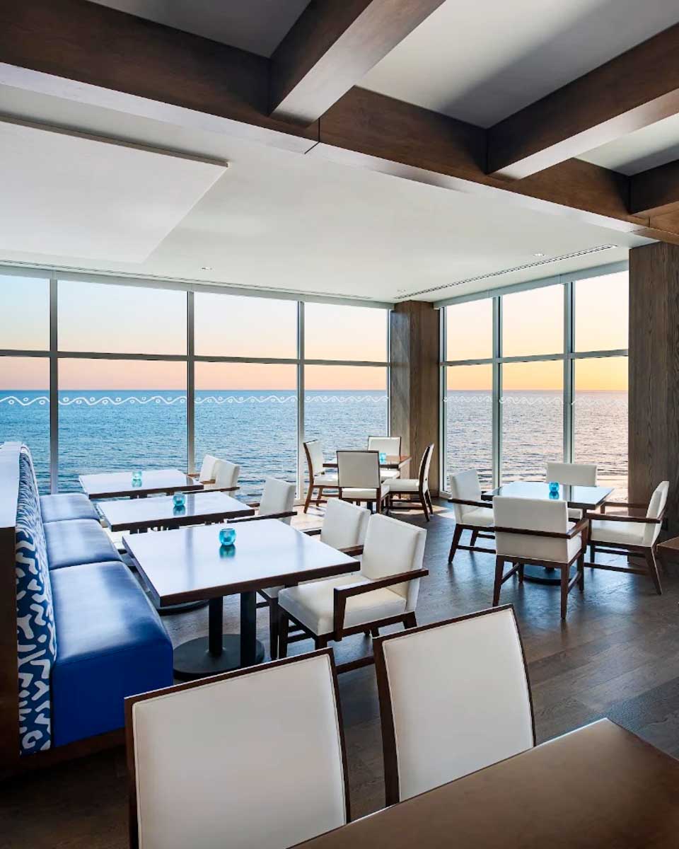 Dinning room with ocean view at JWB Grill