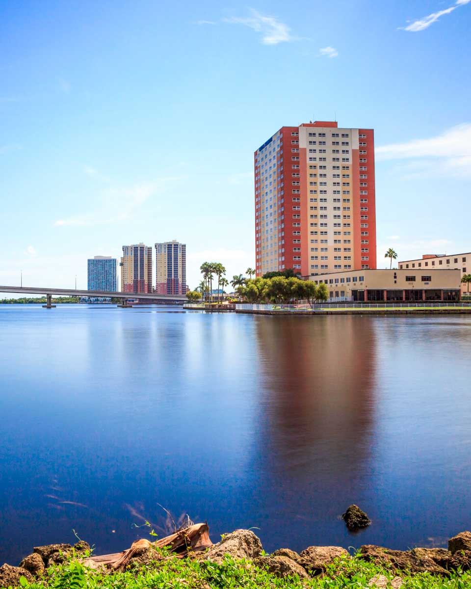 Edison Bridge over the Caloosahatchee River in Fort Myers