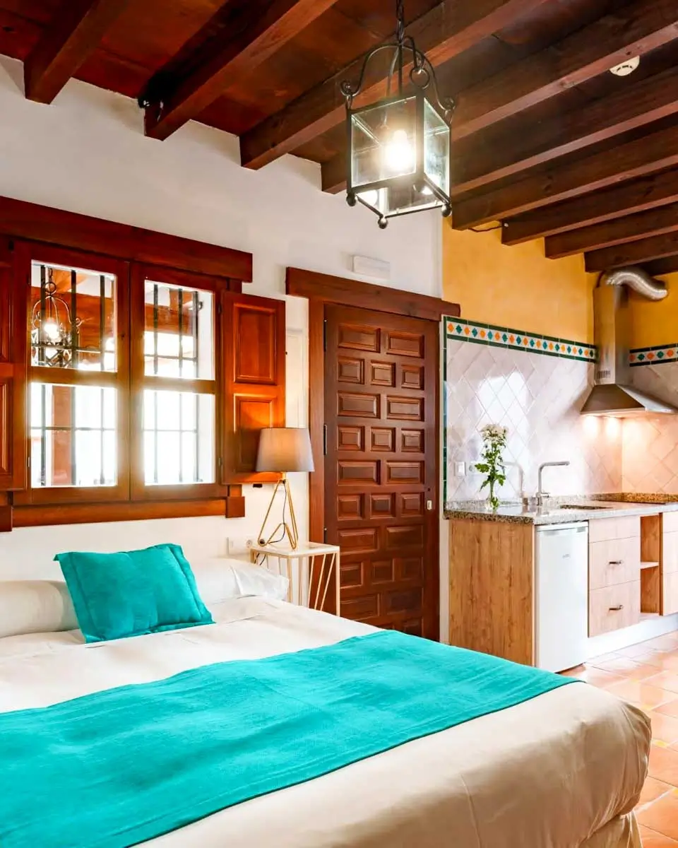 Guestroom in Suites Casa de las Columnas, Granada, Spain