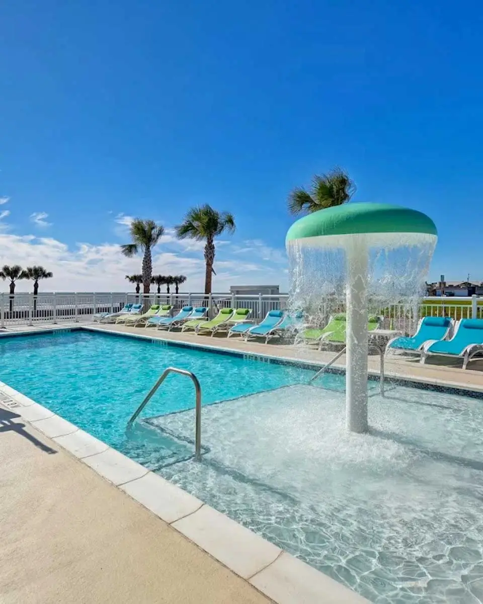 Holiday Inn Express & Suites Galveston Beach by IHG in Galveston Texas 1