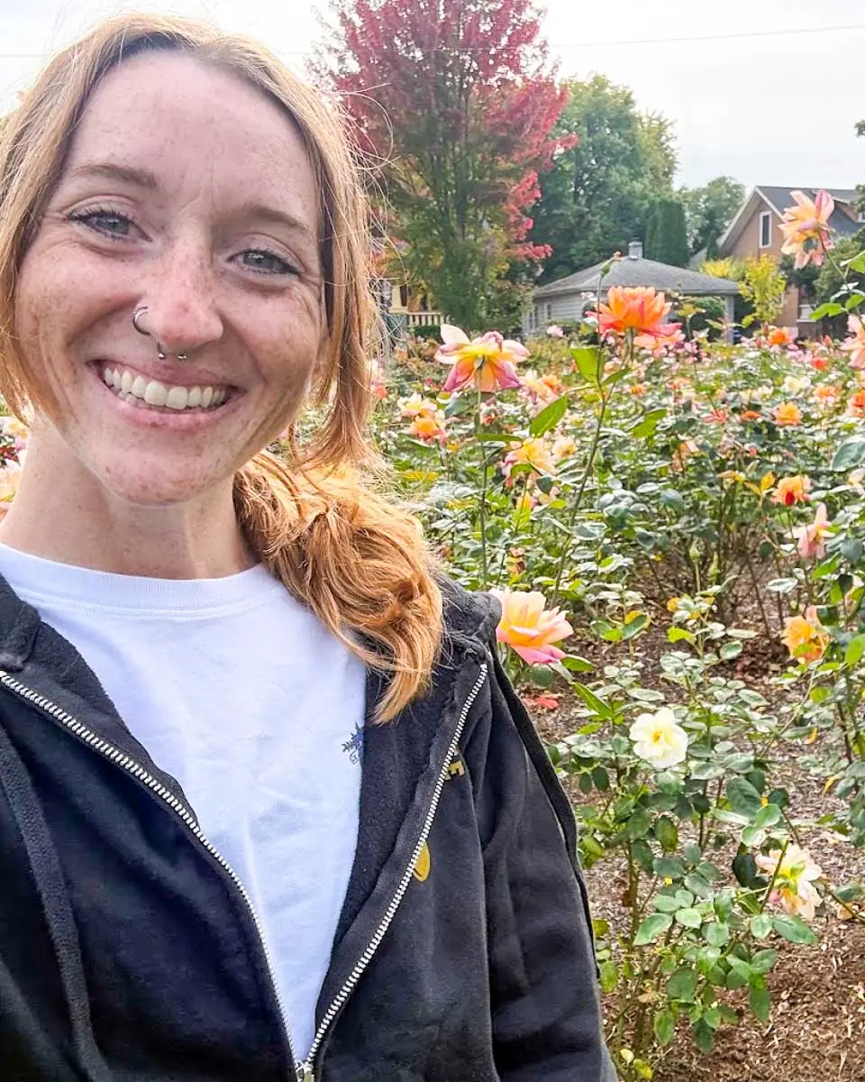 Meghan taking selfie at Rose Garden, Portland, Oregon