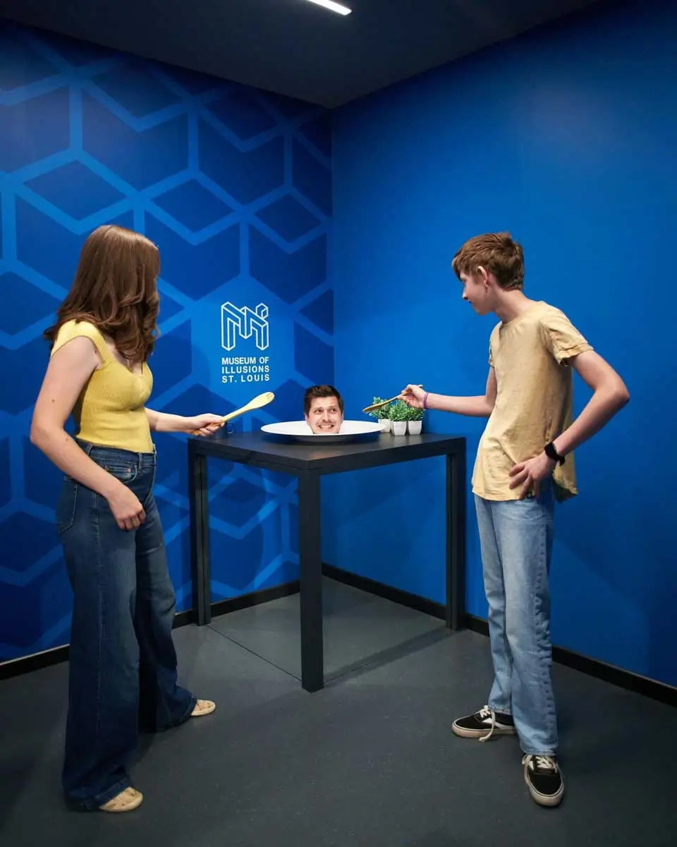 Museum of Illusions - St. Louis, St Louis, Missouri (2)