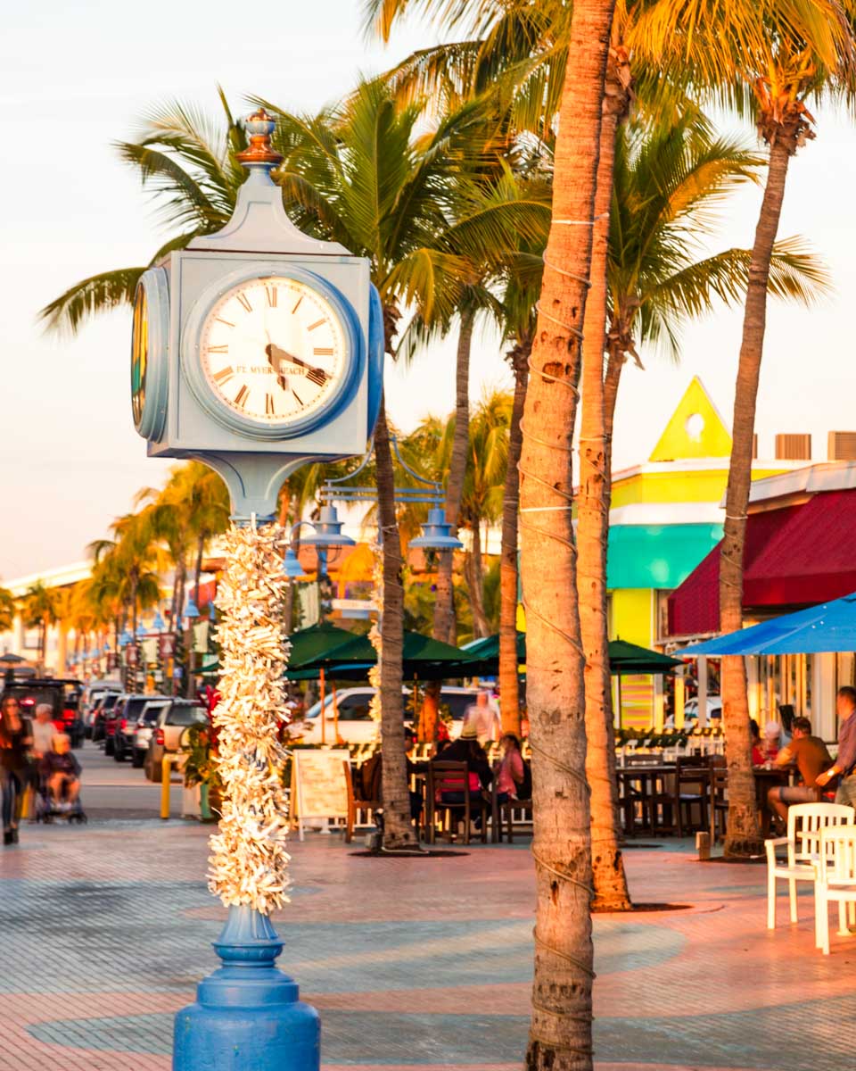 Street clock in Fort Myers Beach