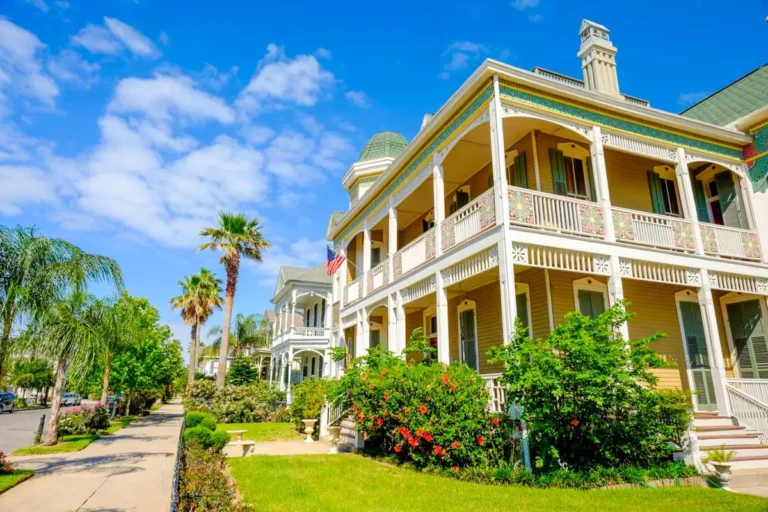 Vintage home in Galveston, Texas (1)