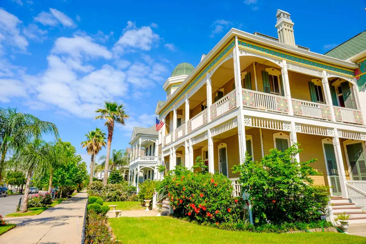 Vintage home in Galveston, Texas (1)