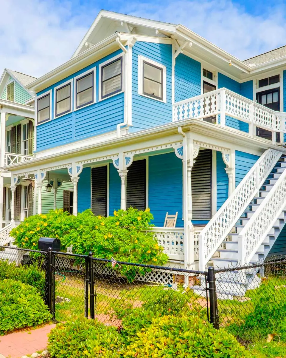 Vintage home in Galveston, Texas (2)
